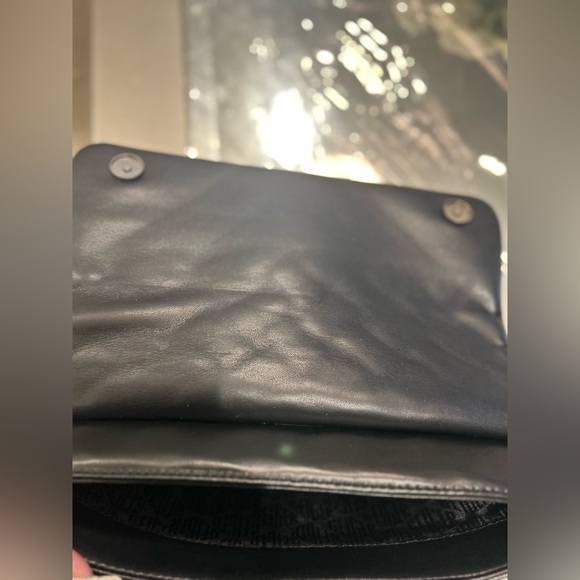 Kurt Geiger London Long Kensington Leather Shoulder Bag - Picture 8 of 11